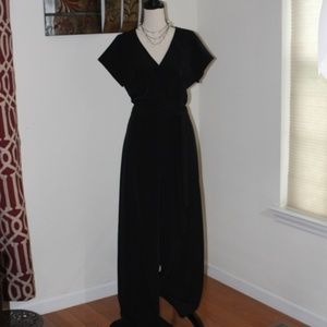 H Halston, short sleeve wide leg  jumpsuit with tie belt